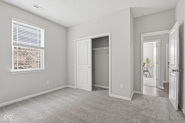 4660 W Tradwell Drive, New Palestine, IN 46163