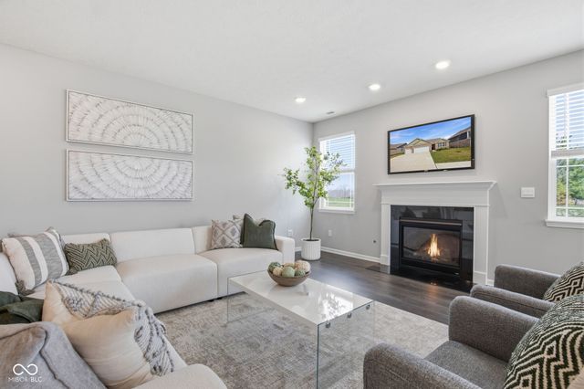 4660 W Tradwell Drive, New Palestine, IN 46163