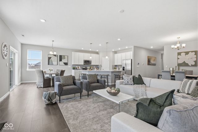 4660 W Tradwell Drive, New Palestine, IN 46163