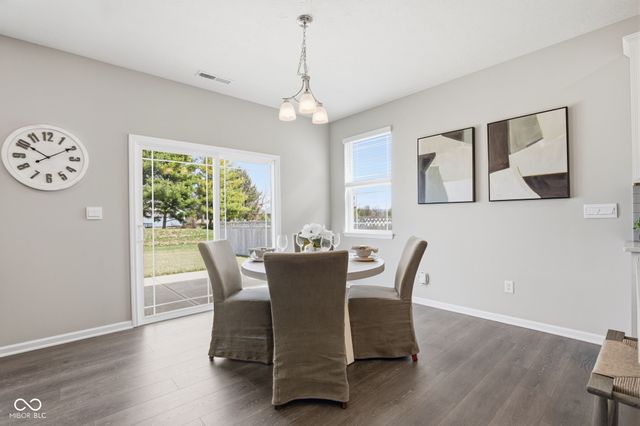 4660 W Tradwell Drive, New Palestine, IN 46163