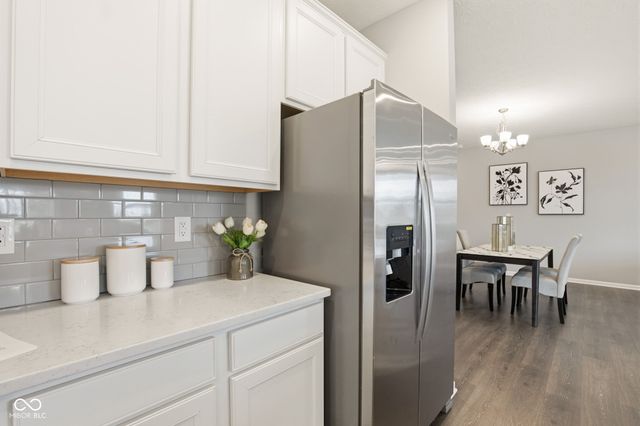 4660 W Tradwell Drive, New Palestine, IN 46163