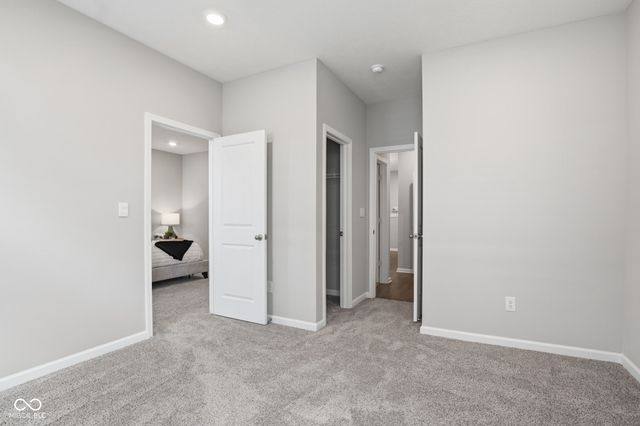 4660 W Tradwell Drive, New Palestine, IN 46163