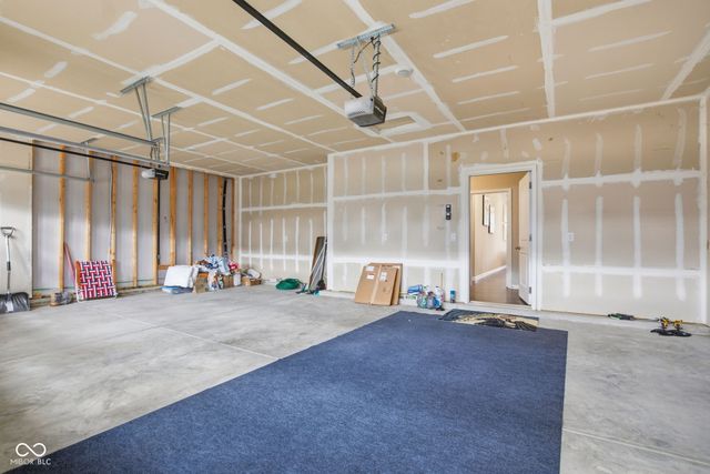 4660 W Tradwell Drive, New Palestine, IN 46163