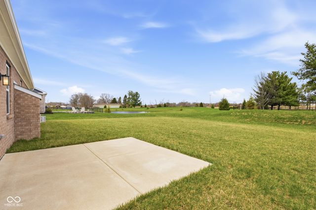 4660 W Tradwell Drive, New Palestine, IN 46163