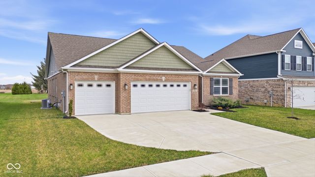 4660 W Tradwell Drive, New Palestine, IN 46163