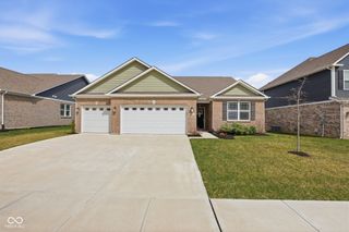 4660 W Tradwell Drive, New Palestine, IN 46163