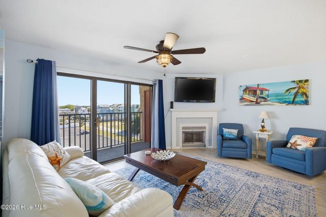 1518 S Lake Park Boulevard 4b, Carolina Beach, NC 28428