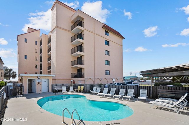 1518 S Lake Park Boulevard 4b, Carolina Beach, NC 28428