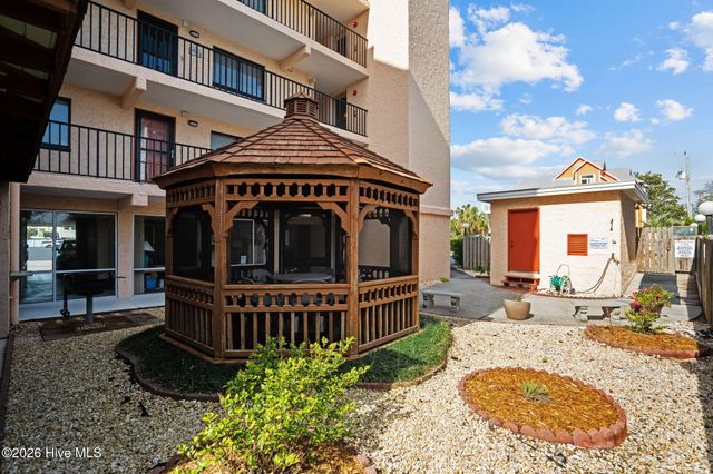 1518 S Lake Park Boulevard 4b, Carolina Beach, NC 28428