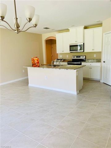 3076 Royal Gardens AVE, Fort Myers, FL 33916