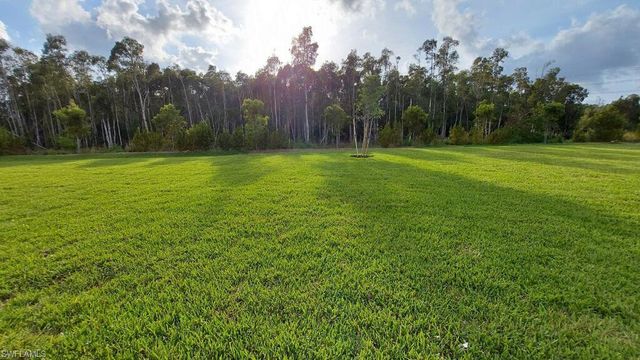 3076 Royal Gardens AVE, Fort Myers, FL 33916