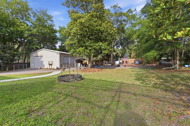 1661 WONDERING OAK LANE, Deland, FL 32720