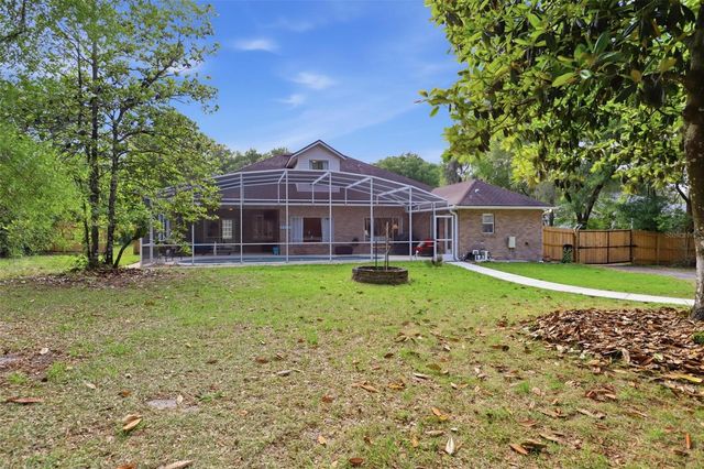 1661 WONDERING OAK LANE, Deland, FL 32720