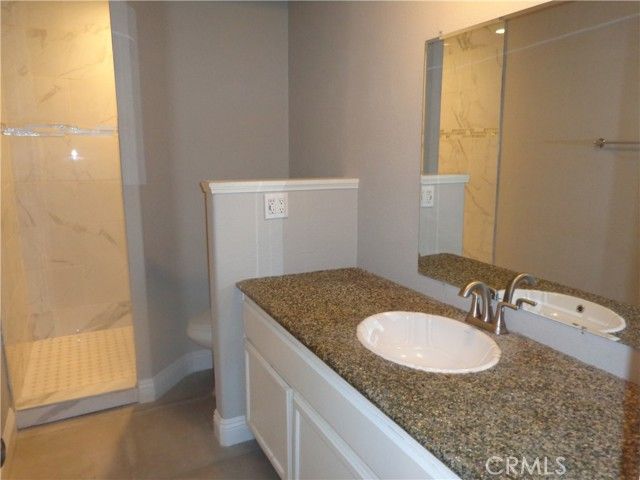 12744 Running Deer, Apple Valley, CA 92308