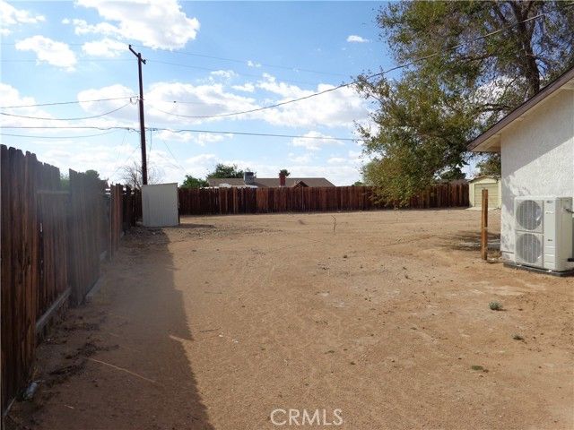 12744 Running Deer, Apple Valley, CA 92308