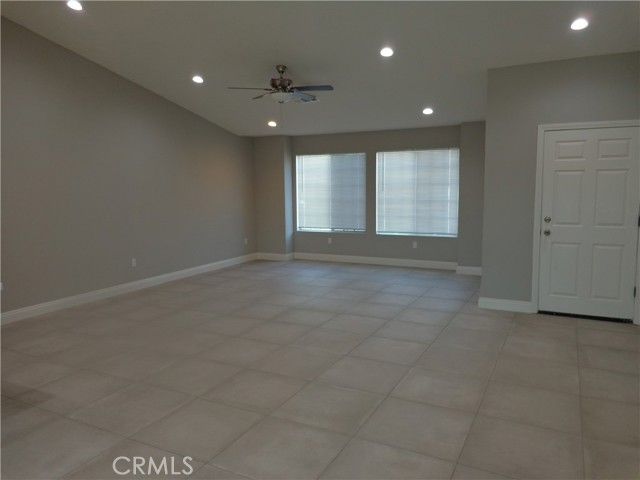 12744 Running Deer, Apple Valley, CA 92308