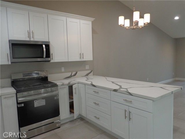 12744 Running Deer, Apple Valley, CA 92308