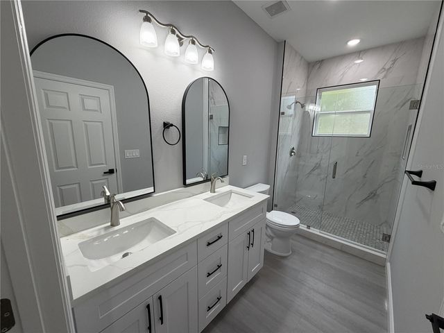 221 W EUCLID AVENUE, Deland, FL 32720