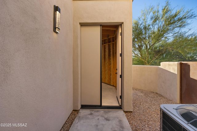 10355 N La Cholla Boulevard, Oro Valley, AZ 85742