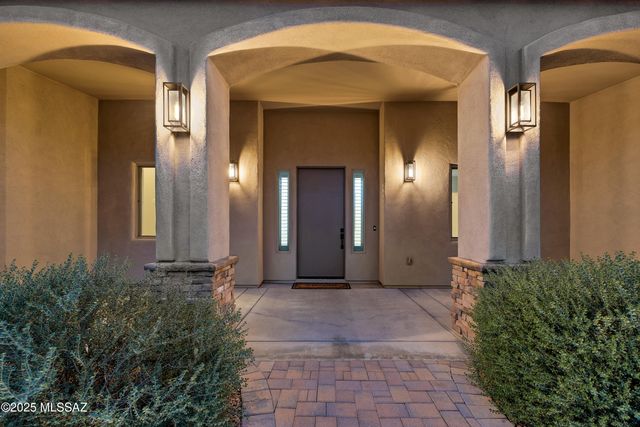 10355 N La Cholla Boulevard, Oro Valley, AZ 85742