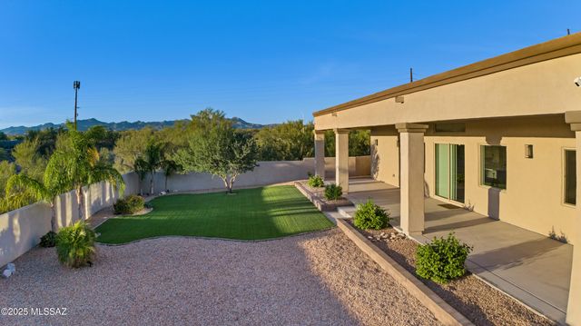 10355 N La Cholla Boulevard, Oro Valley, AZ 85742