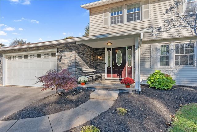 5006 Harvest Lane, Clay, NY 13088