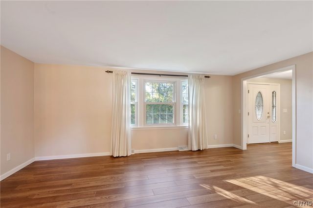 5006 Harvest Lane, Clay, NY 13088