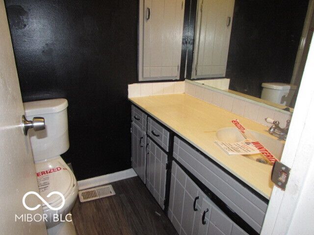 8123 E 20th Street, Indianapolis, IN 46219