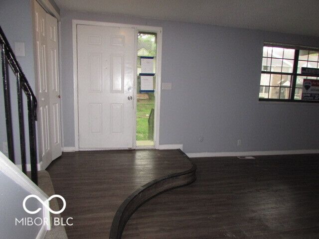 8123 E 20th Street, Indianapolis, IN 46219