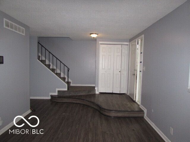 8123 E 20th Street, Indianapolis, IN 46219