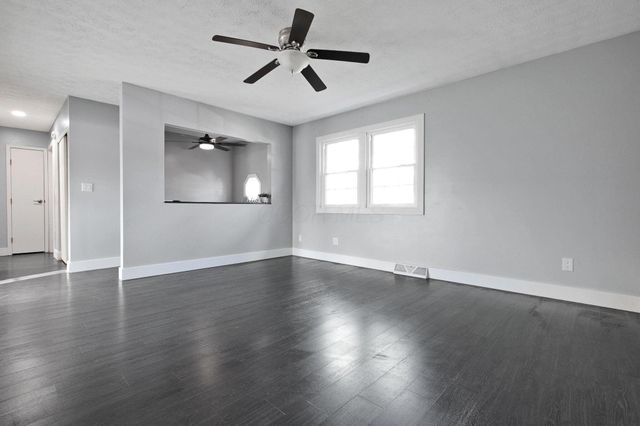 282 River Forest Road, Pataskala, OH 43062