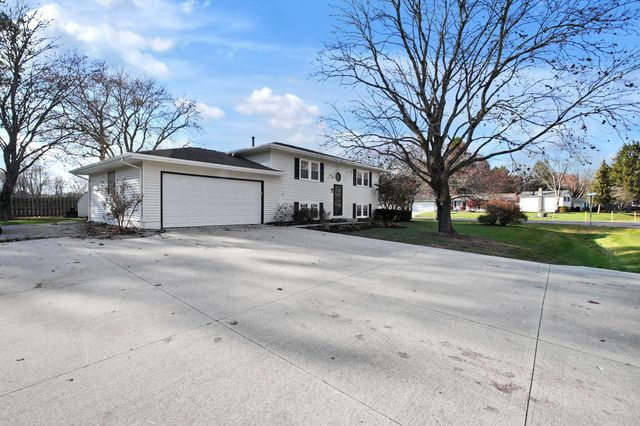 282 River Forest Road, Pataskala, OH 43062