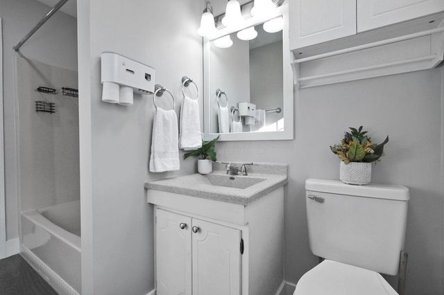 282 River Forest Road, Pataskala, OH 43062