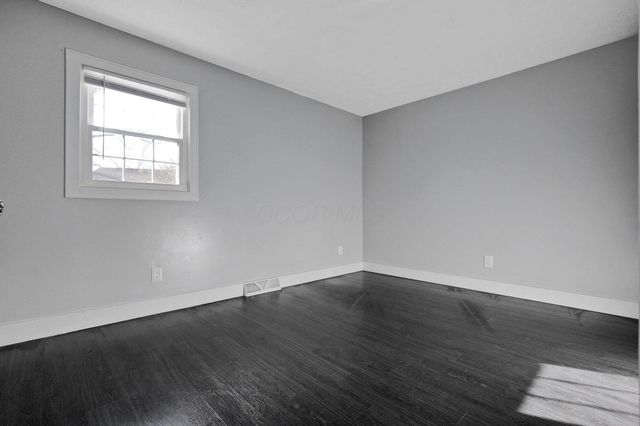 282 River Forest Road, Pataskala, OH 43062