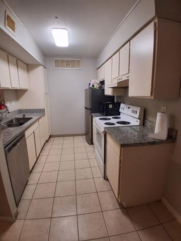 12905 Woodforest Boulevard 502, Houston, TX 77015