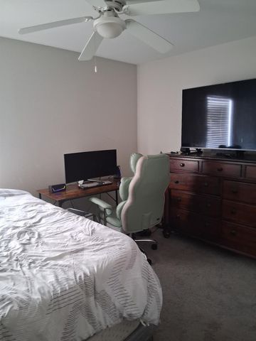 12905 Woodforest Boulevard 502, Houston, TX 77015
