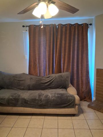 12905 Woodforest Boulevard 502, Houston, TX 77015
