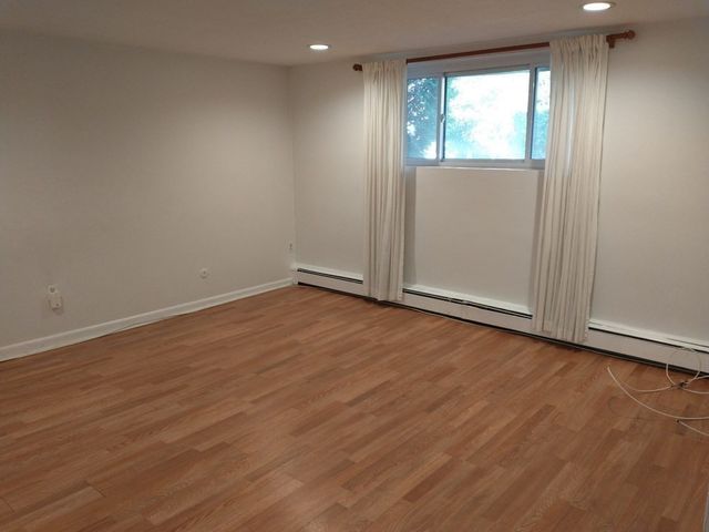41 Westgate 1, Boston, MA 02467