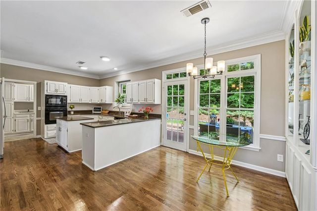 6844 Wynbrooke Cove, Stone Mountain, GA 30087