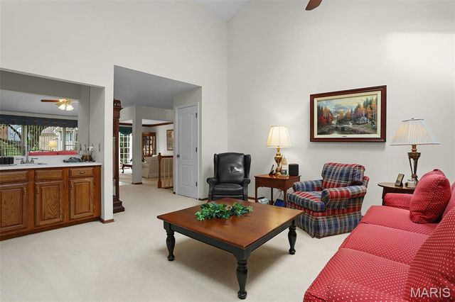 5812 Cataumet Court, St Louis, MO 63128