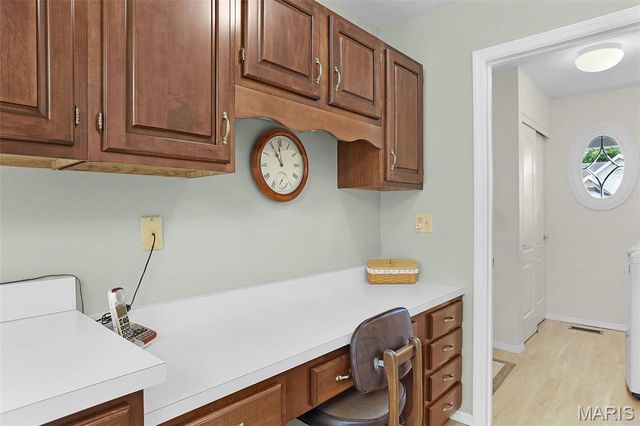 5812 Cataumet Court, St Louis, MO 63128