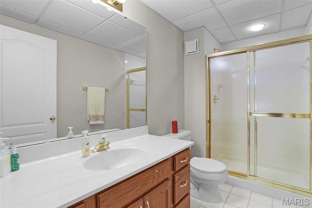 5812 Cataumet Court, St Louis, MO 63128