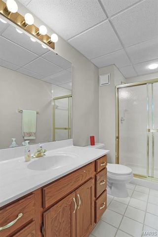 5812 Cataumet Court, St Louis, MO 63128