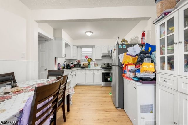 202 Devon St, Kearny Town, NJ 07032