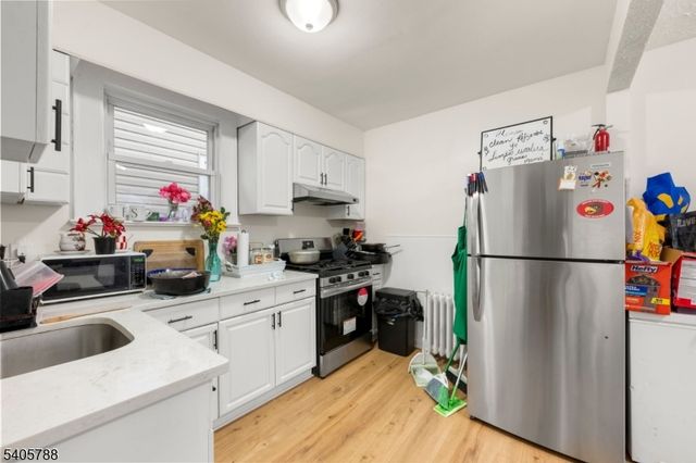 202 Devon St, Kearny Town, NJ 07032