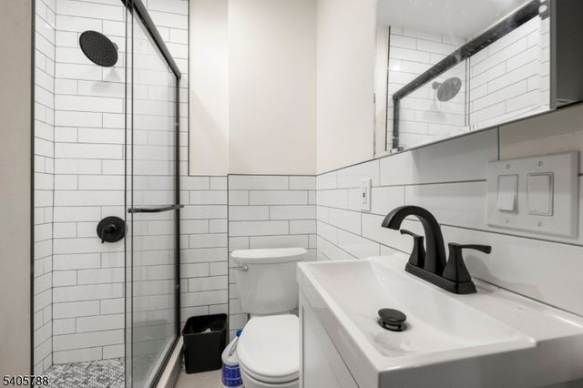 202 Devon St, Kearny Town, NJ 07032