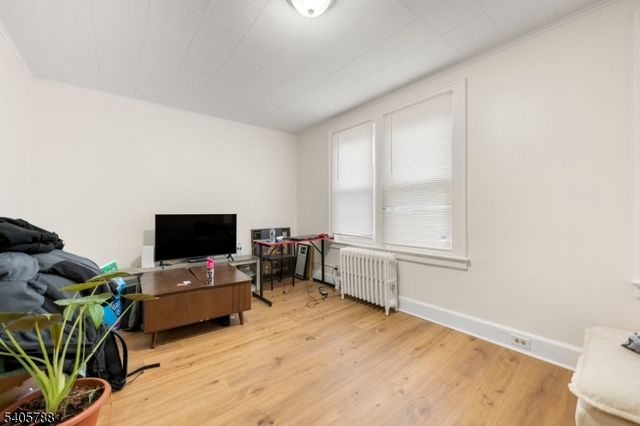 202 Devon St, Kearny Town, NJ 07032