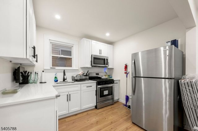 202 Devon St, Kearny Town, NJ 07032