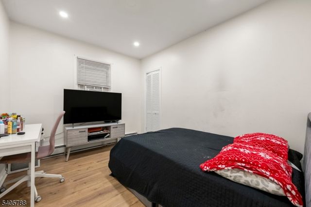 202 Devon St, Kearny Town, NJ 07032