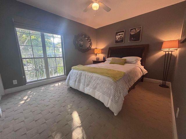 49 Vía Verona, Palm Beach Gardens, FL 33418